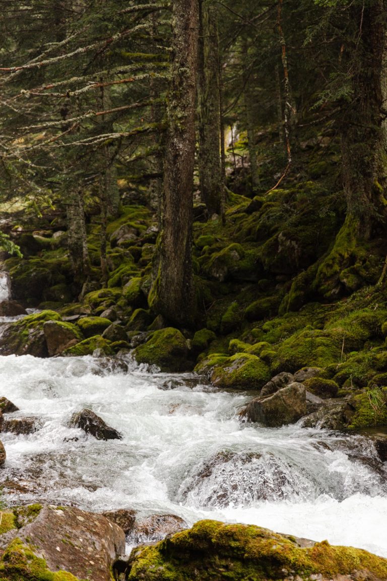 Novembre - Cascade du Lac de Suyen (Hautes-Pyrénées)